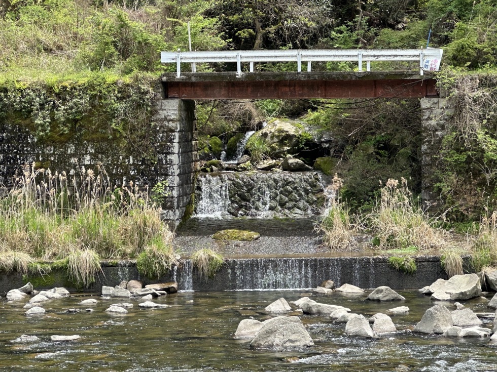 与床鉄骨橋梁